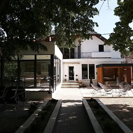 A16 Design Panzió Harkány