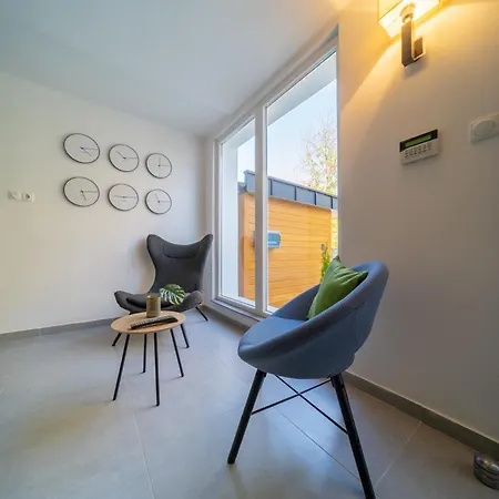 Casa de hóspedes A16 Design Panzió